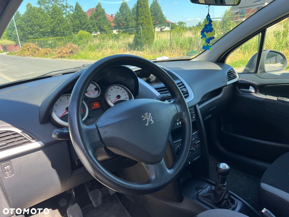 Peugeot 207 75 Filou - 11