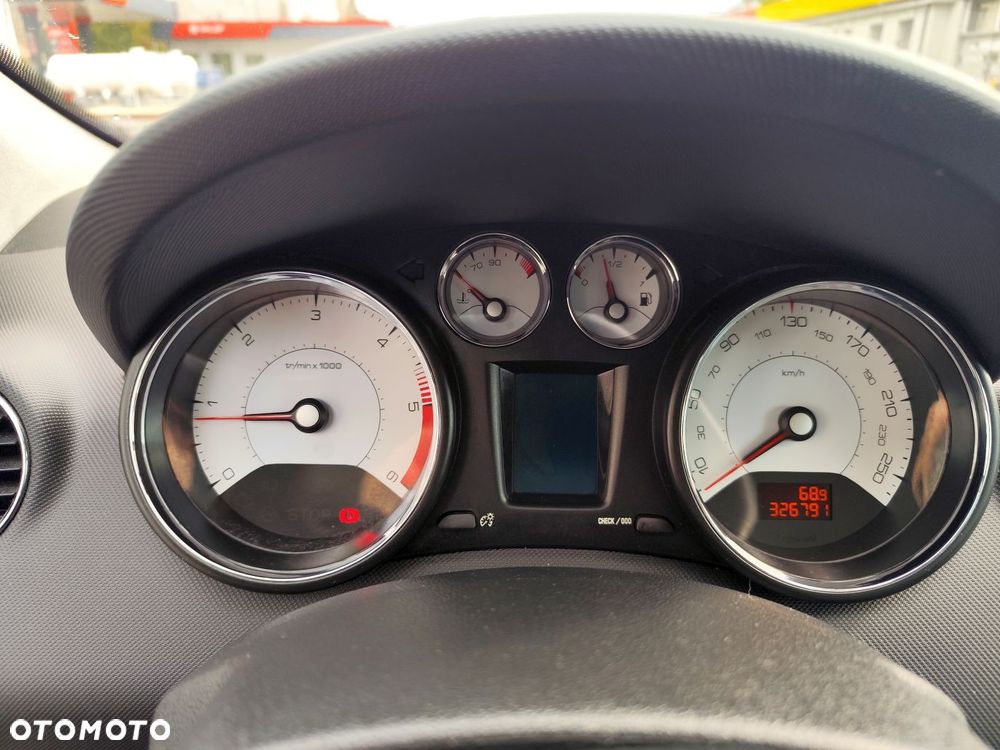Peugeot 308 2.0 HDi Allure - 19