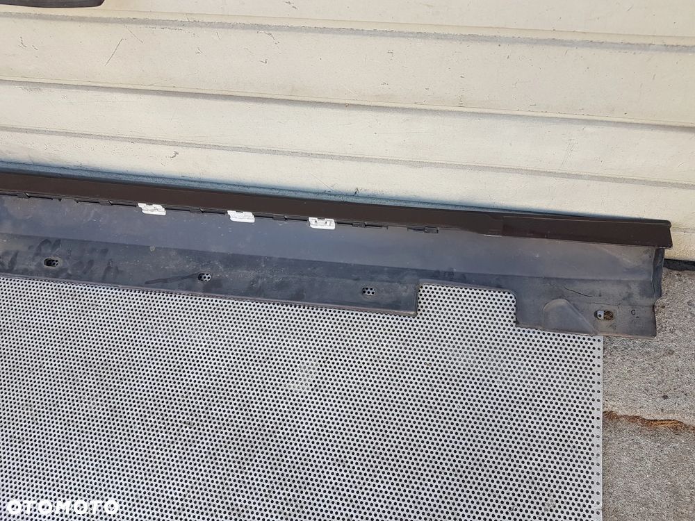 Mercedes W218 CLS Próg Lewy Listwa Progowa Lewa - 11