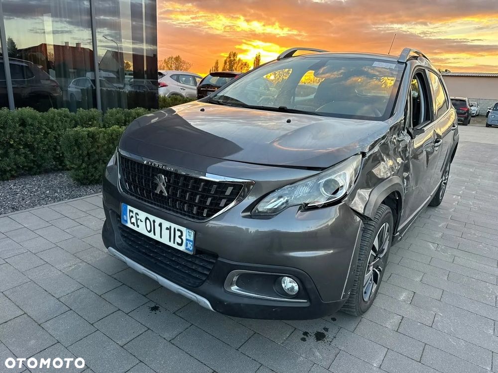 Peugeot 2008 - 8