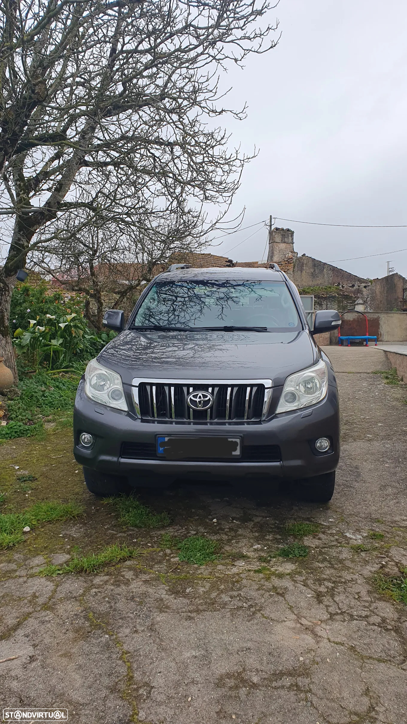 Toyota Land Cruiser Prado - 5