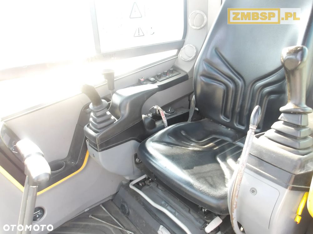 Volvo ECR88D - 16