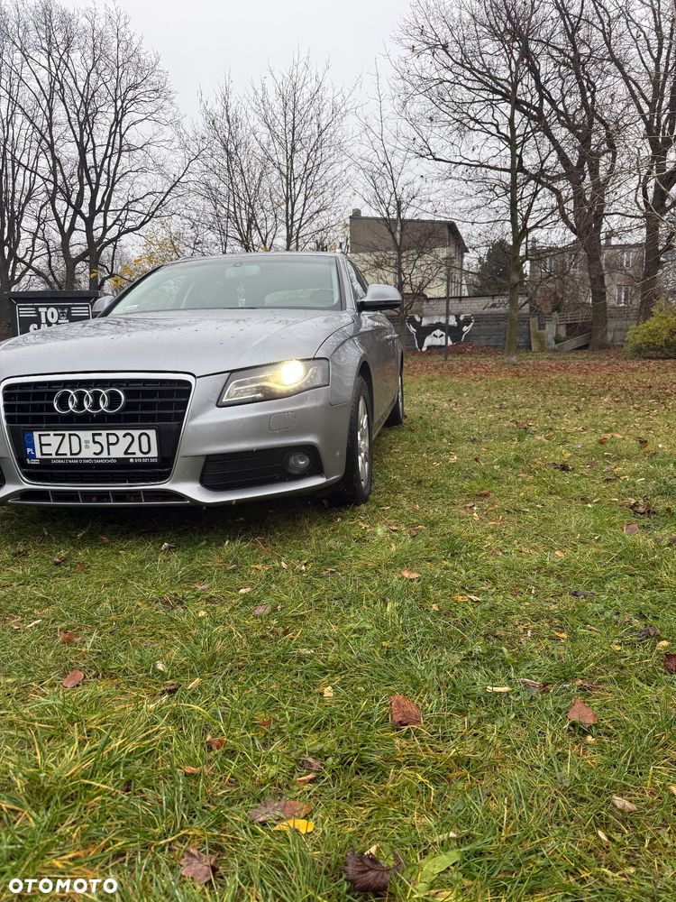 Audi A4 Avant 2.0 TDI DPF Ambiente - 10