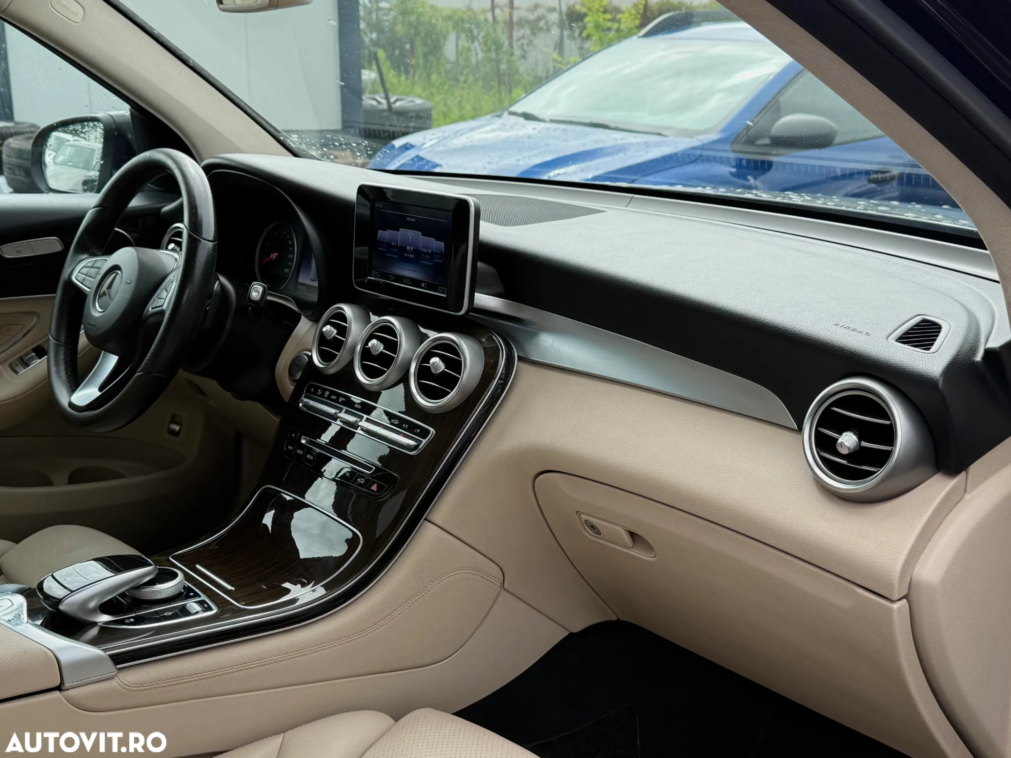 Mercedes-Benz GLC 220 d 4MATIC - 10