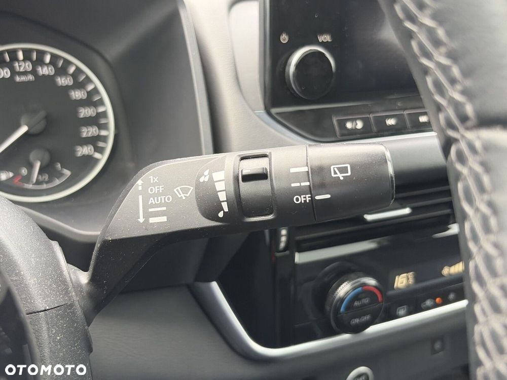 Nissan Qashqai 1.3 DIG-T N-Connecta DCT - 27