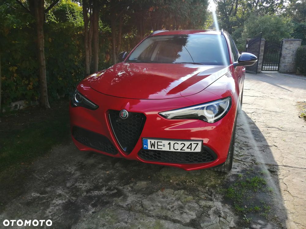 Alfa Romeo Stelvio - 2
