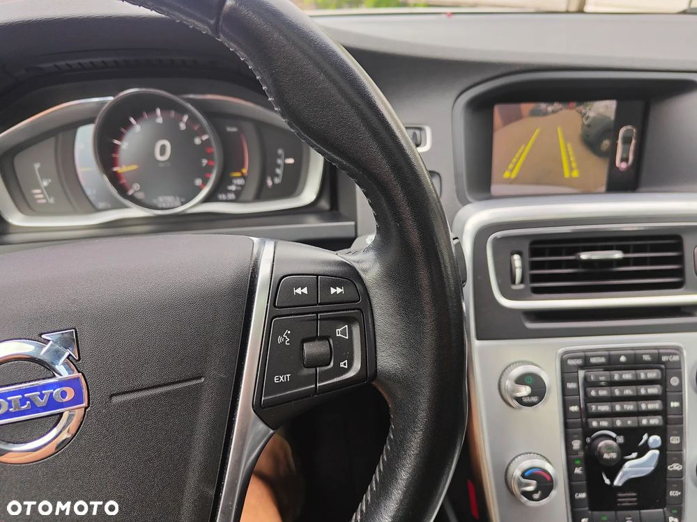 Volvo S60 T5 Drive-E Momentum - 35