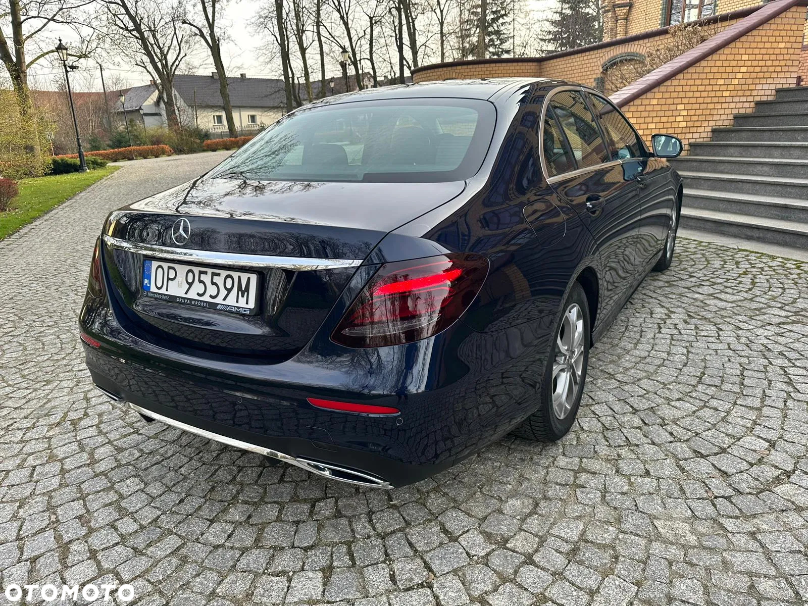 Mercedes-Benz Klasa E - 23