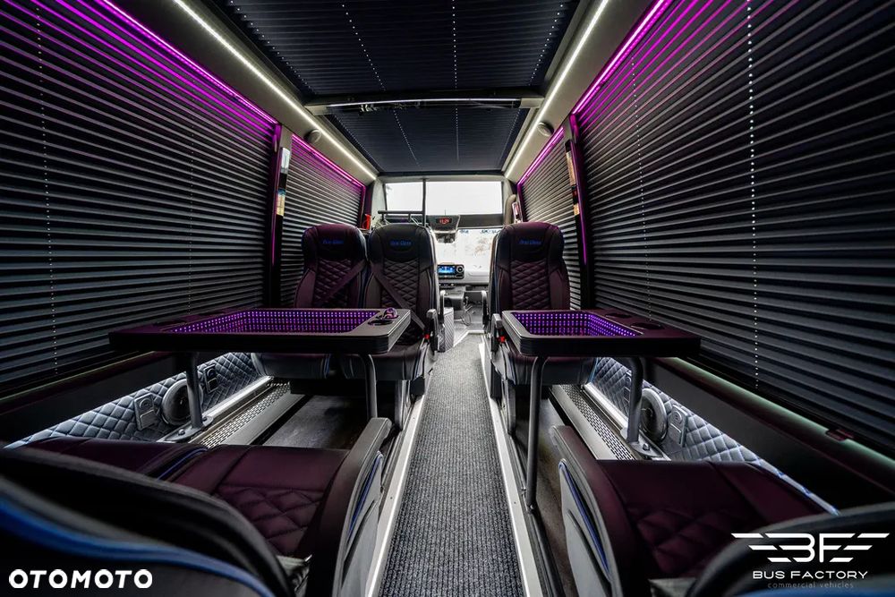 Mercedes-Benz Sprinter 519 BUS FACTORY Panoramiczny dach SKYLITE - 19