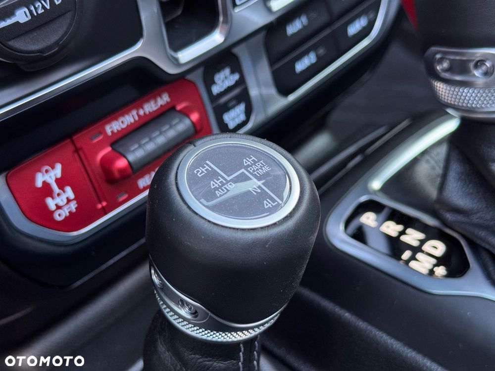 Jeep Wrangler - 41