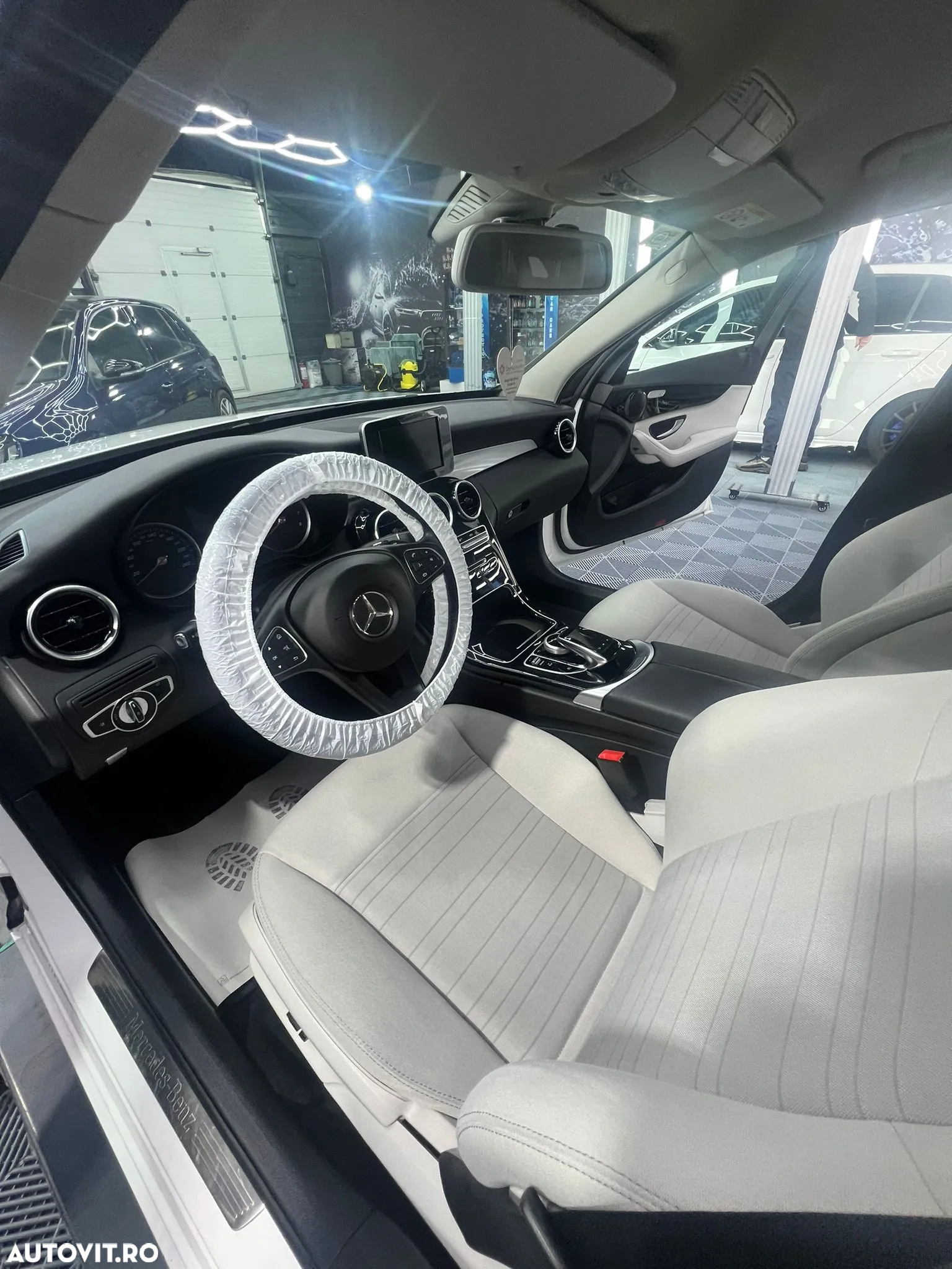Mercedes-Benz C - 3