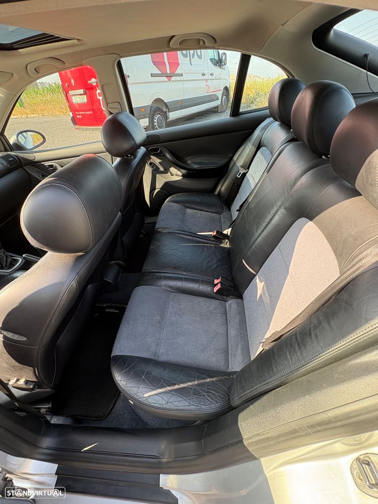 SEAT Leon 1.9 TDI FR - 11