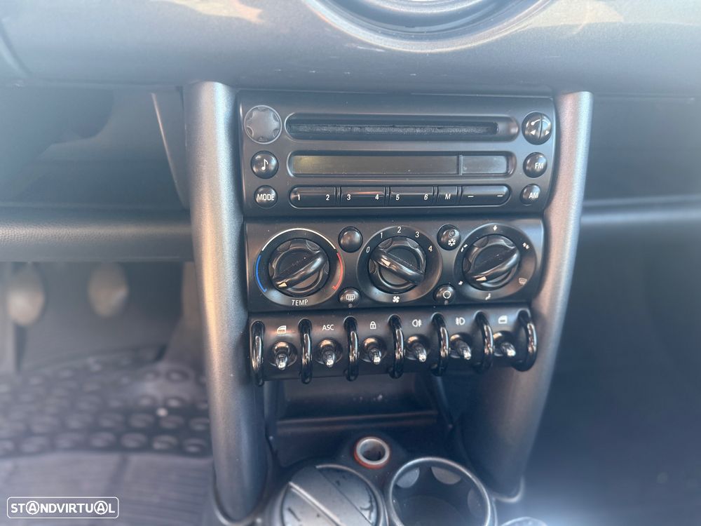 MINI 3 Portas One 1.4 D - 13