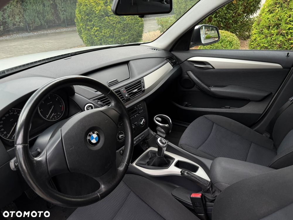 BMW X1 sDrive16d - 16