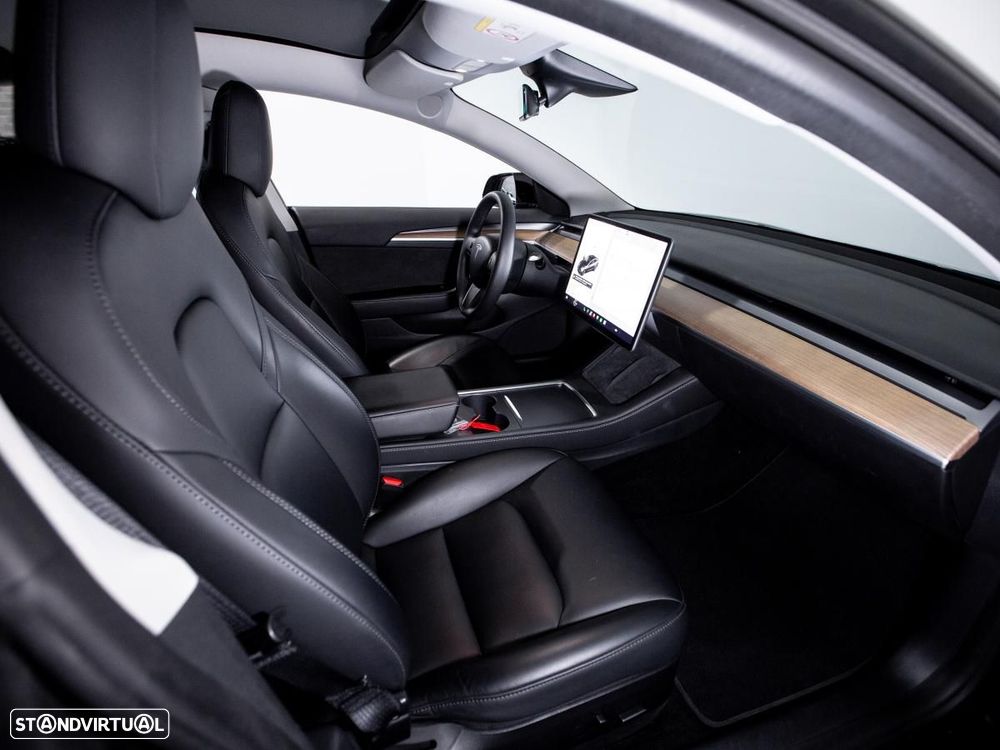 Tesla Model 3 Standard RWD - 11
