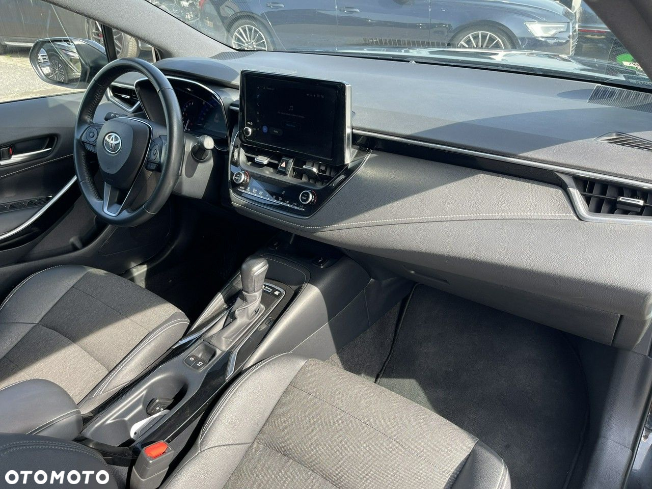 Toyota Corolla 2.0 Hybrid Style - 10