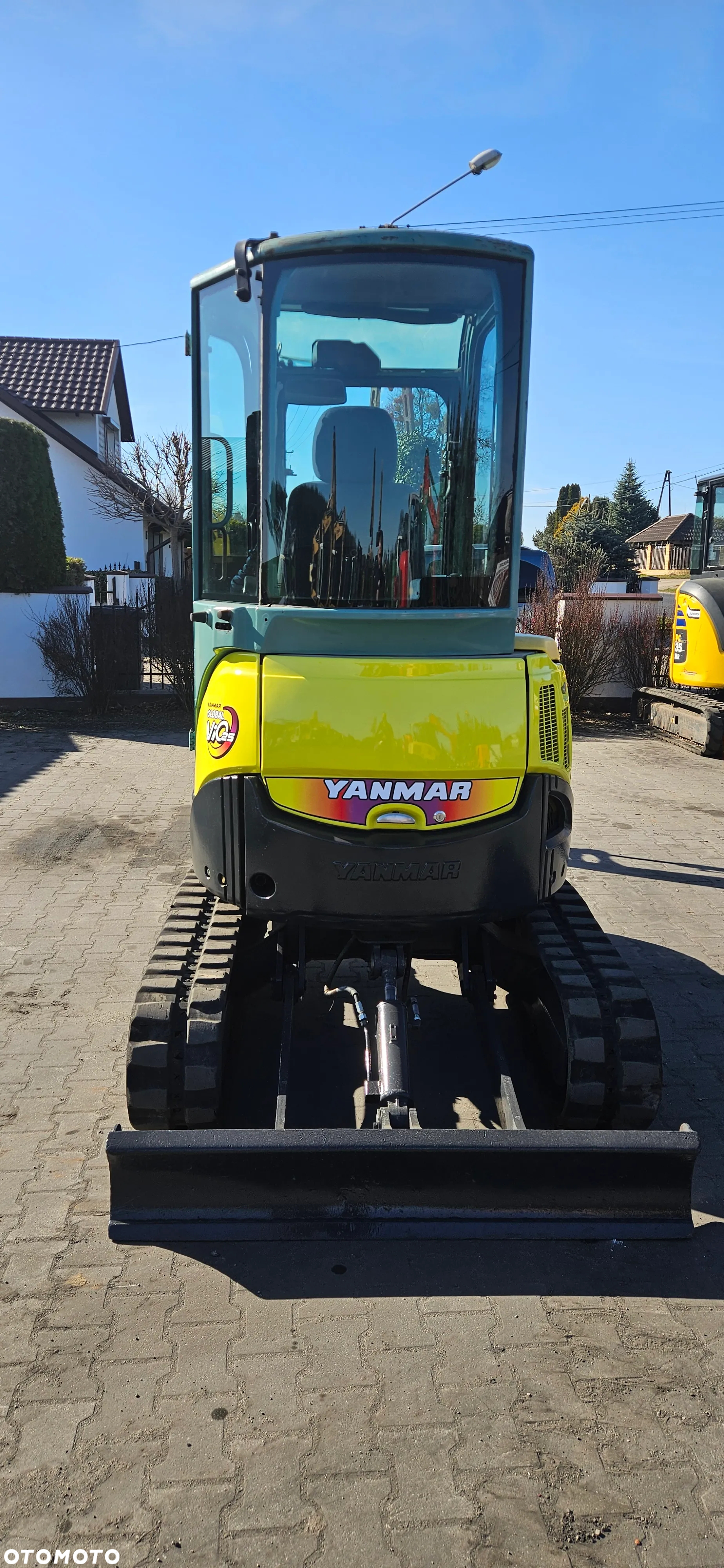 Yanmar Vio 25 łyżka z Niemiec krótki tył - 4