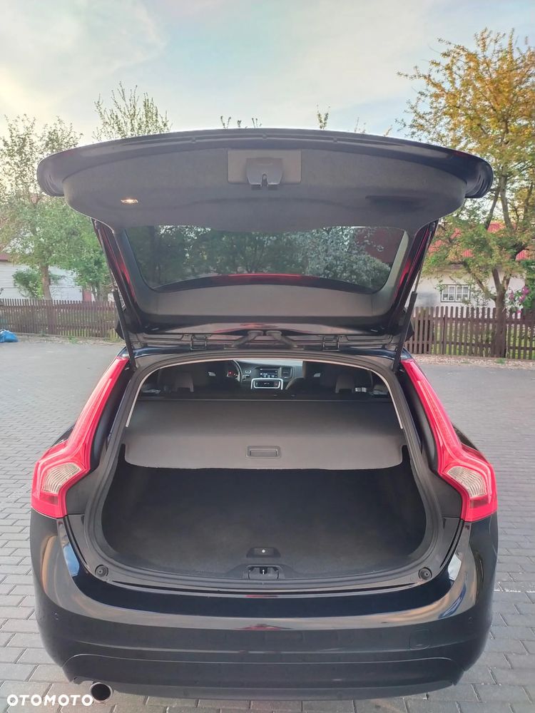 Volvo V60 D4 R-Design Momentum - 7