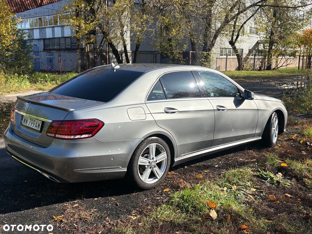 Mercedes-Benz E-Class 2015 photo 5