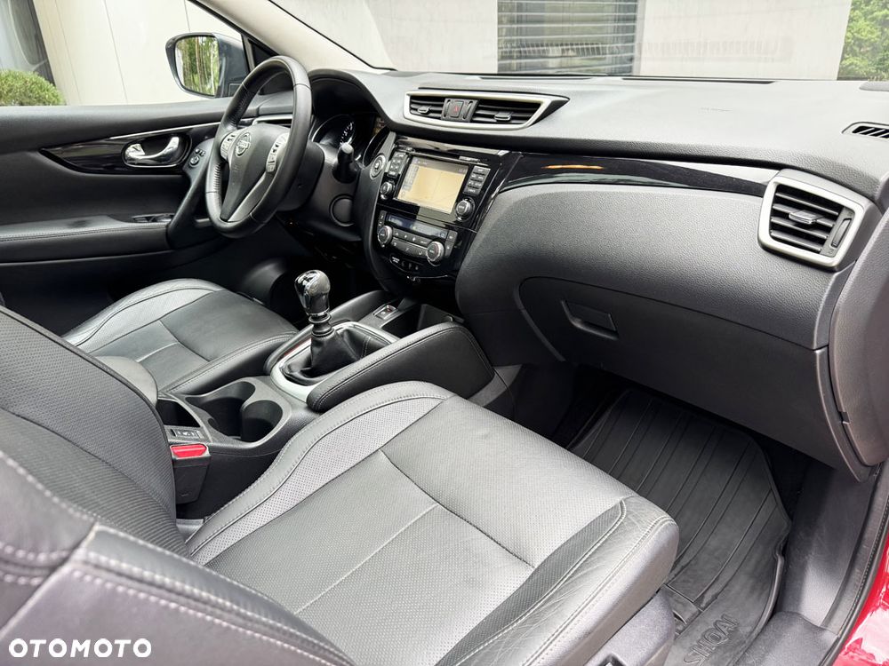 Nissan Qashqai 1.6 DIG-T Visia - 37