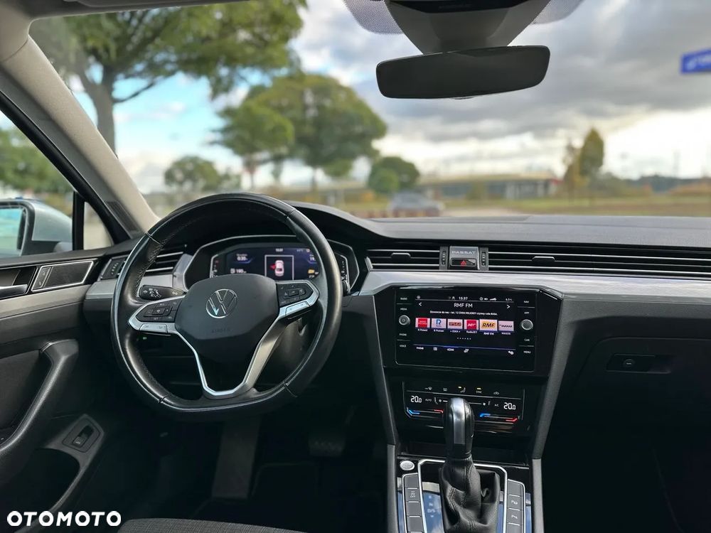 Volkswagen Passat 2.0 TSI Business DSG - 13