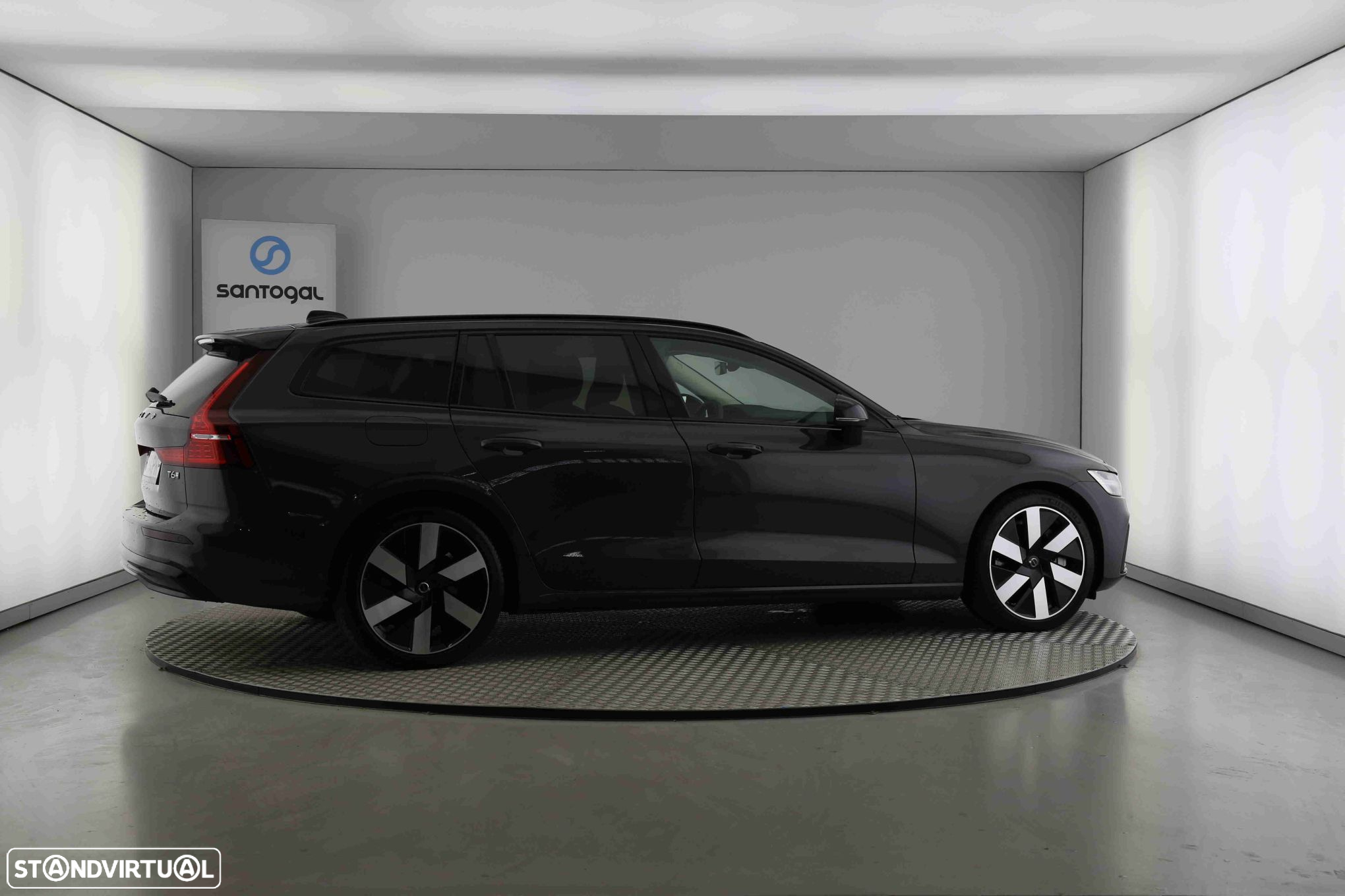 Volvo V60 2.0 T6 AWD TE Plus Dark - 3