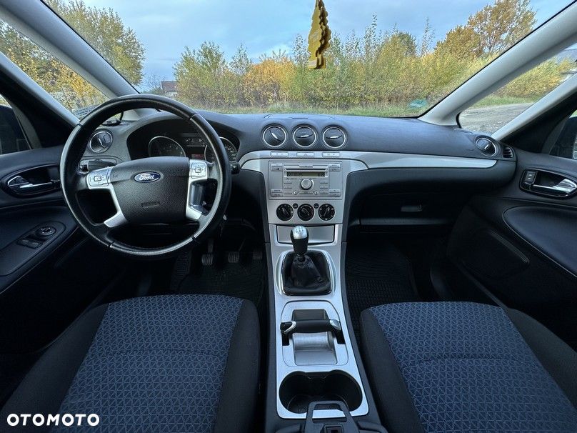 Ford S-Max - 15