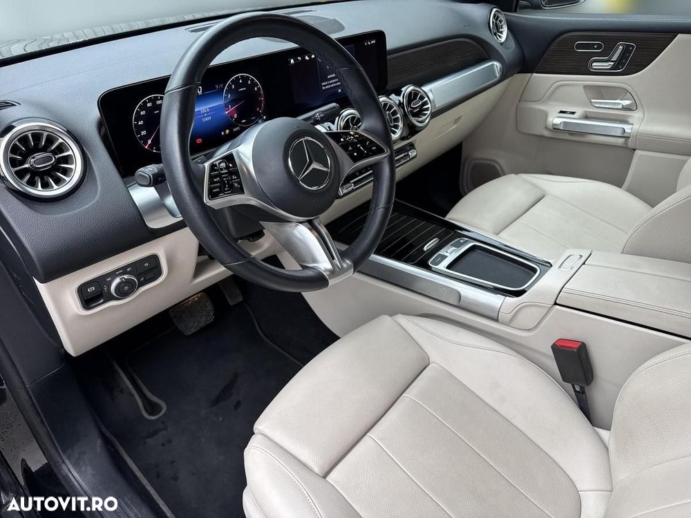 Mercedes-Benz GLB - 10