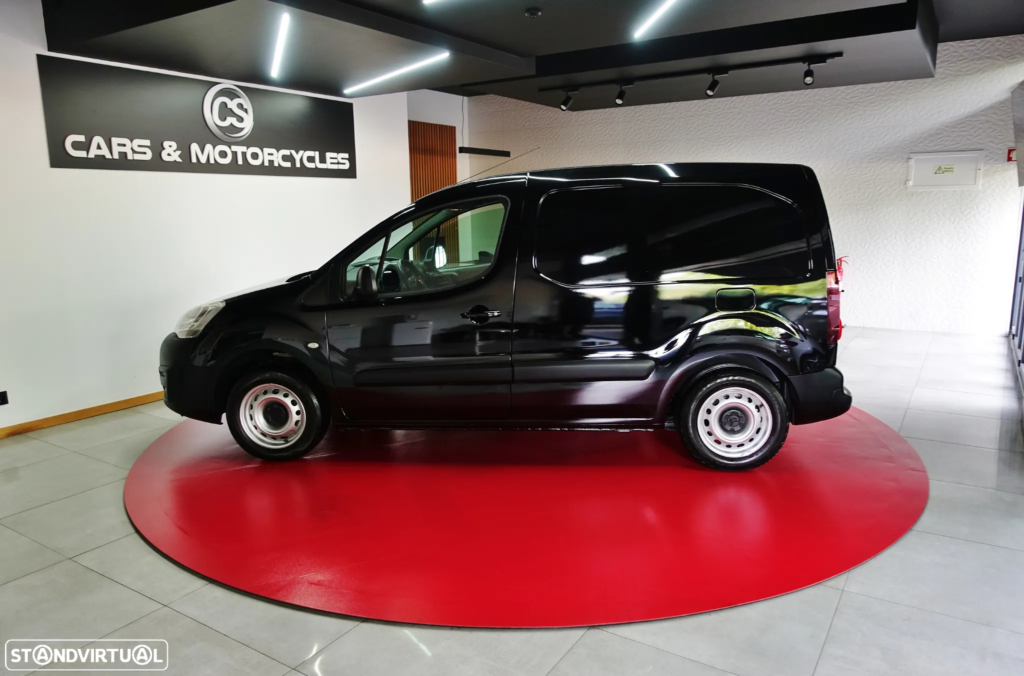 Peugeot BERLINGO IGUAL A NOVA - 23