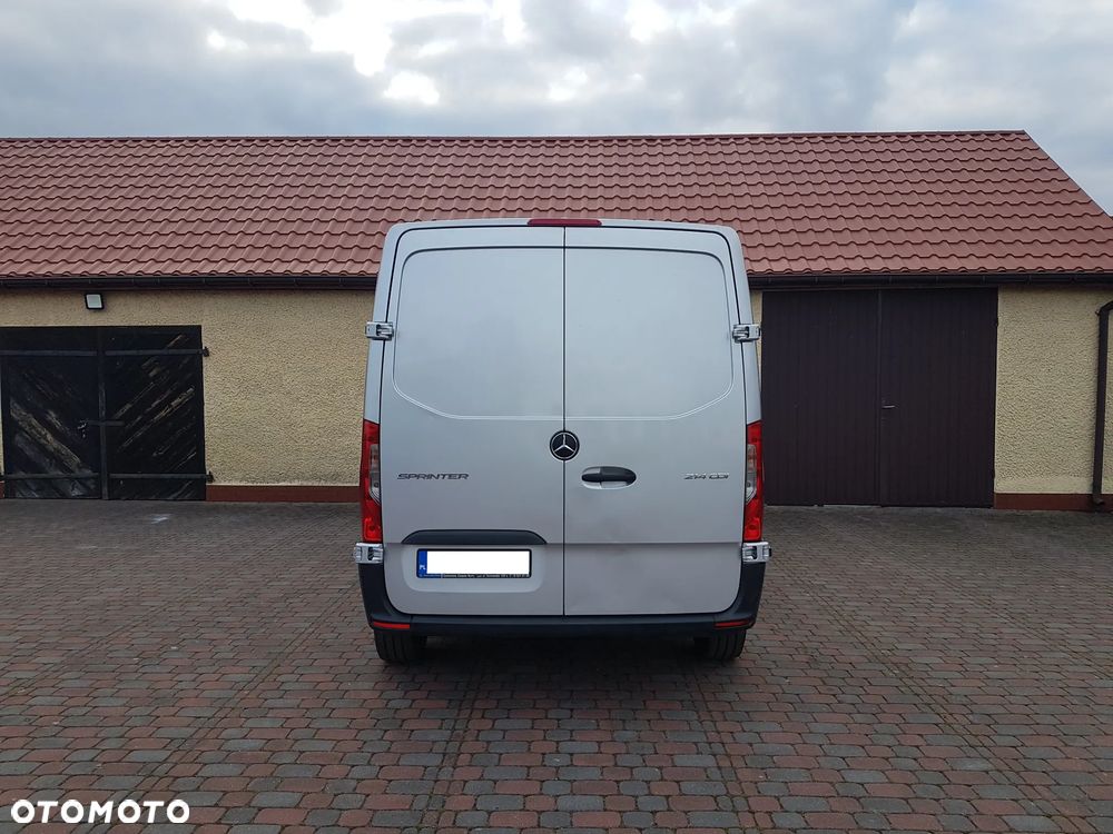 Mercedes-Benz Sprinter 214 CDI - 4