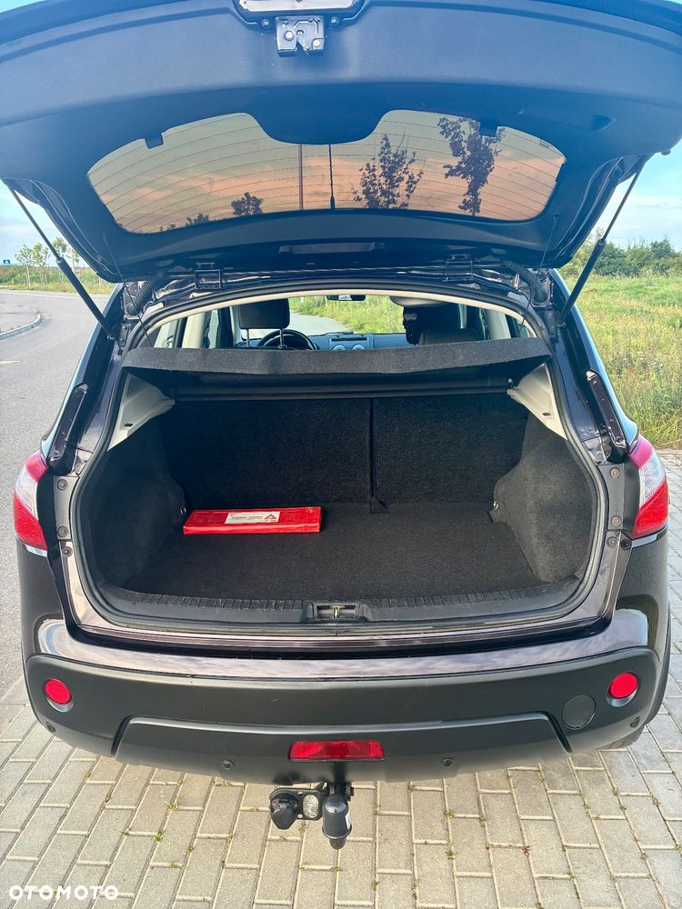 Nissan Qashqai 2.0 lounge - 11