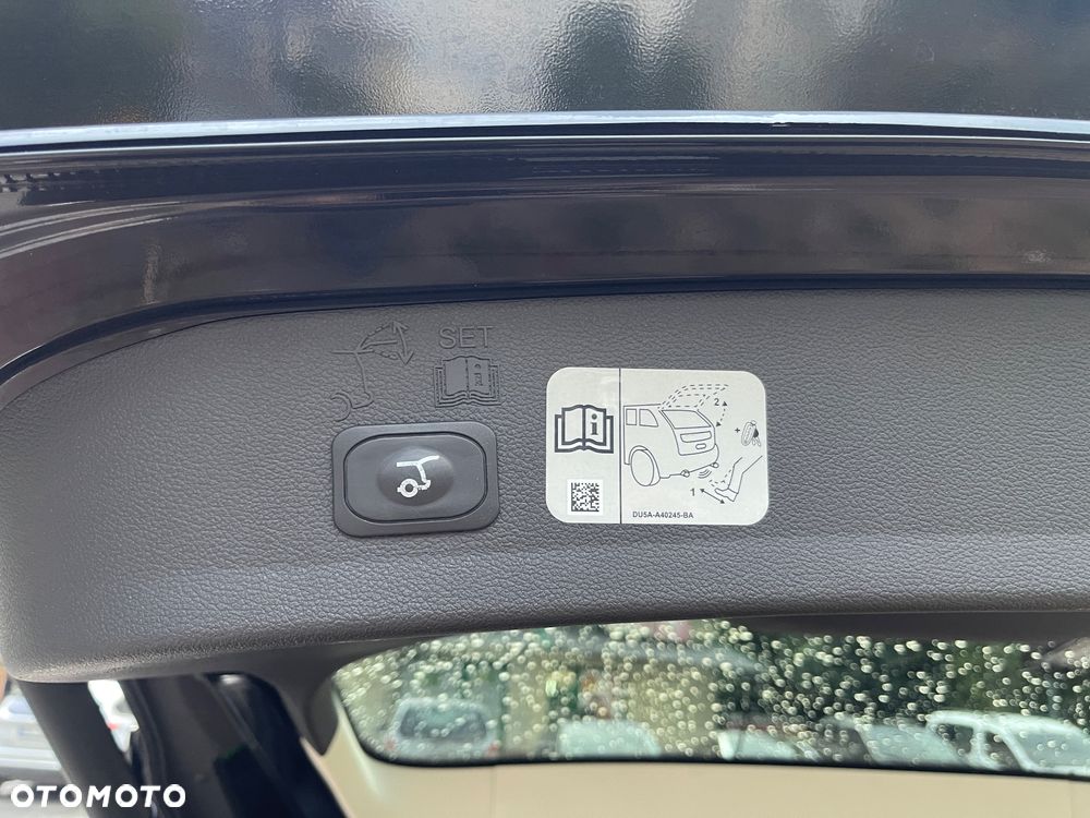 Ford Escape 2.0 EcoBoost AWD Titanium - 12