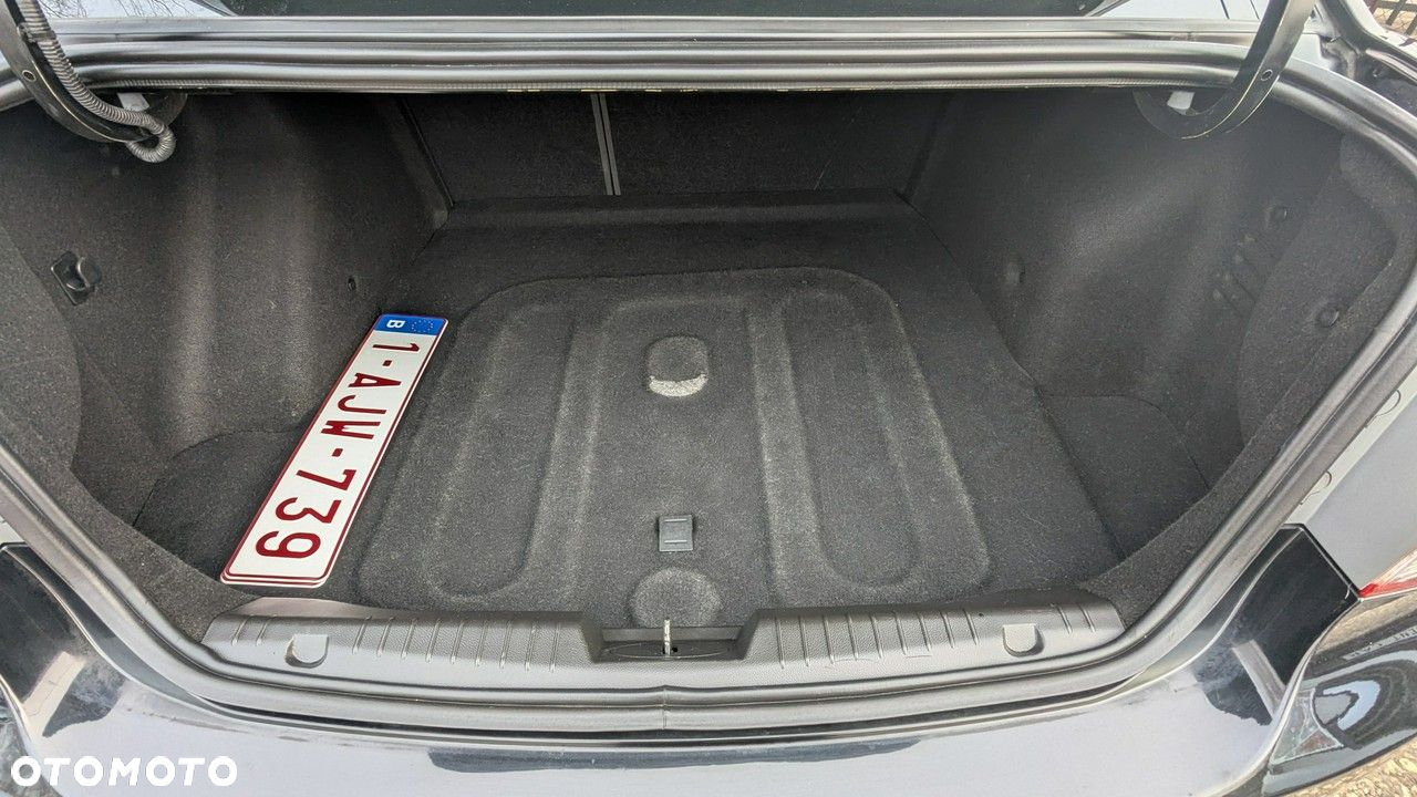 Chevrolet Cruze - 33