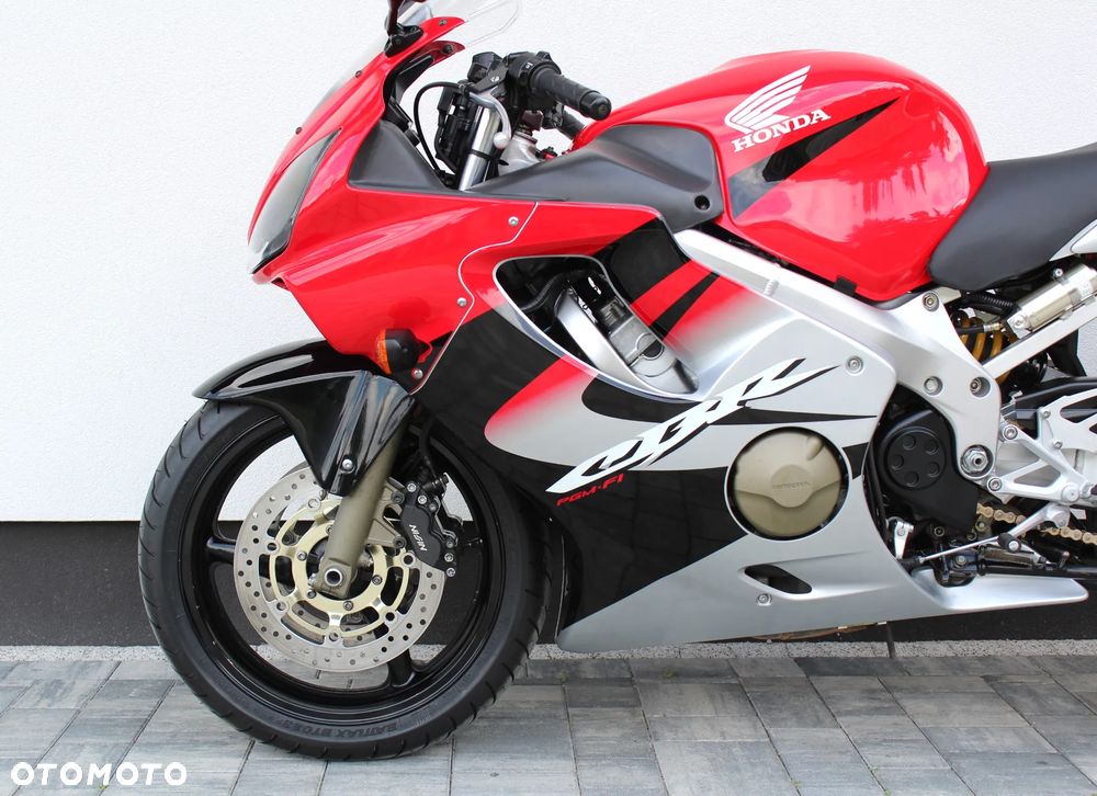 Honda CBR - 7