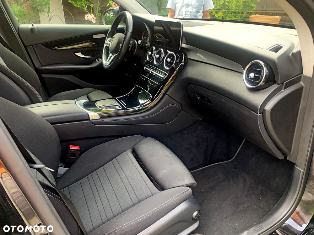 Mercedes-Benz GLC - 9