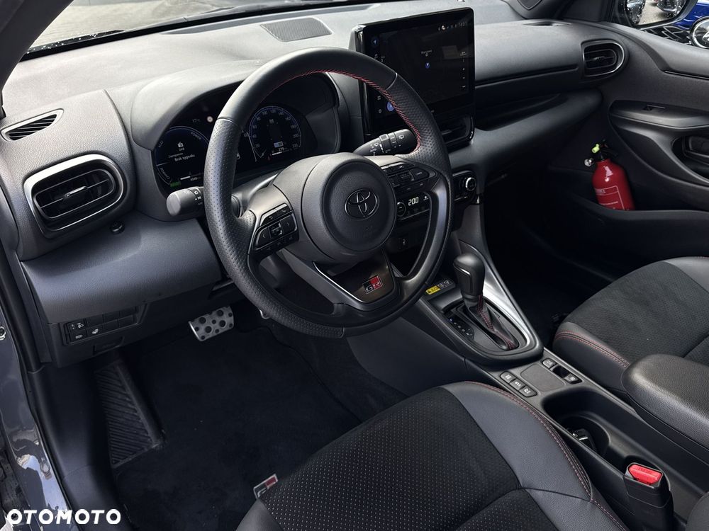 Toyota Yaris - 13