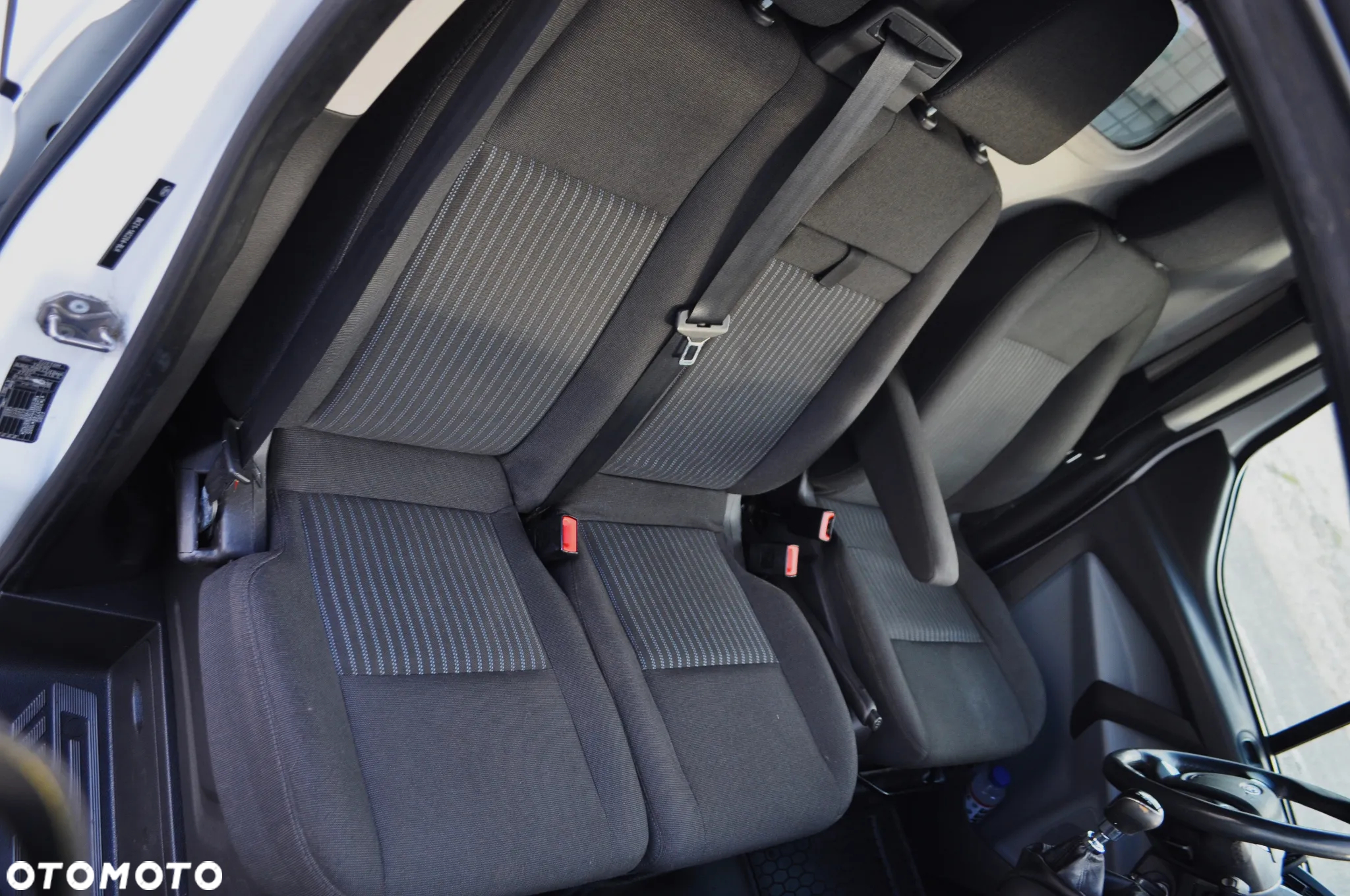 Ford TRANSIT CUSTOM - 24