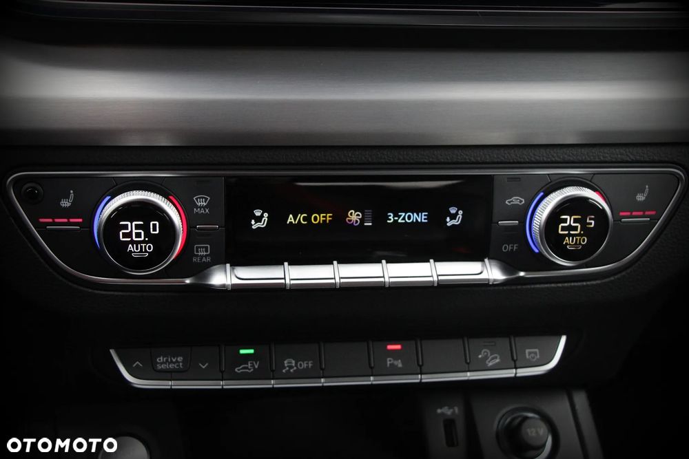 Audi Q5 50 TFSIe quattro S tronic S line - 27