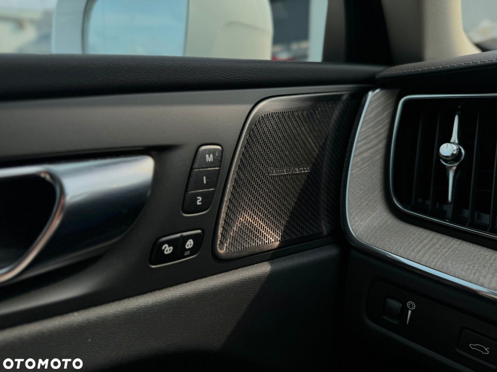 Volvo XC 60 - 19