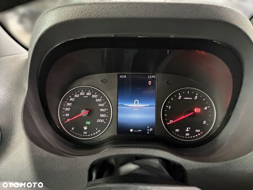 Mercedes-Benz Sprinter - 27
