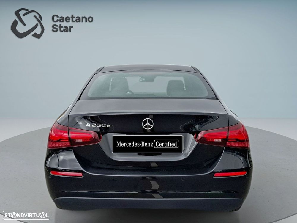 Mercedes-Benz A 250 Limousine e - 7