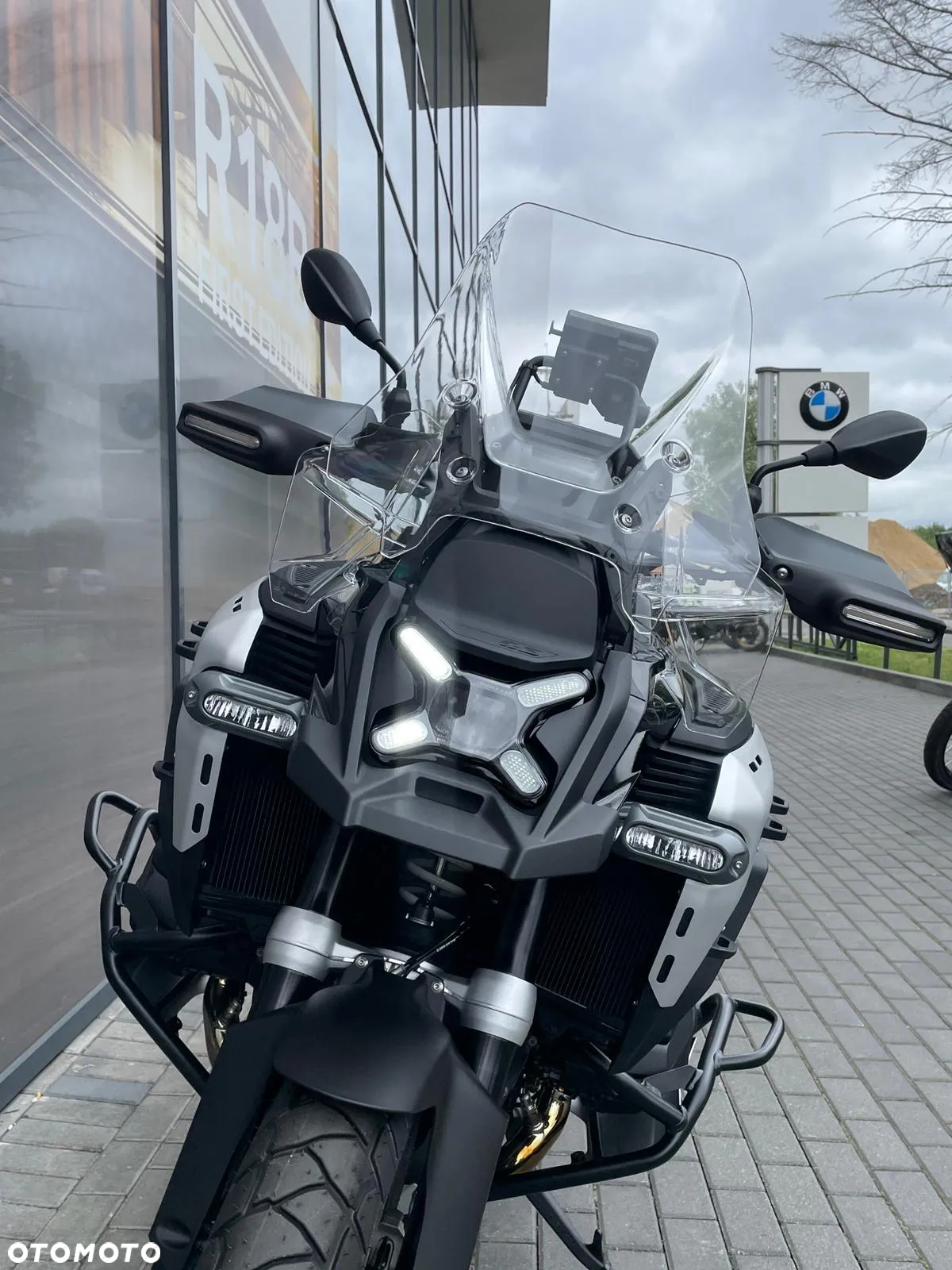 BMW R - 12