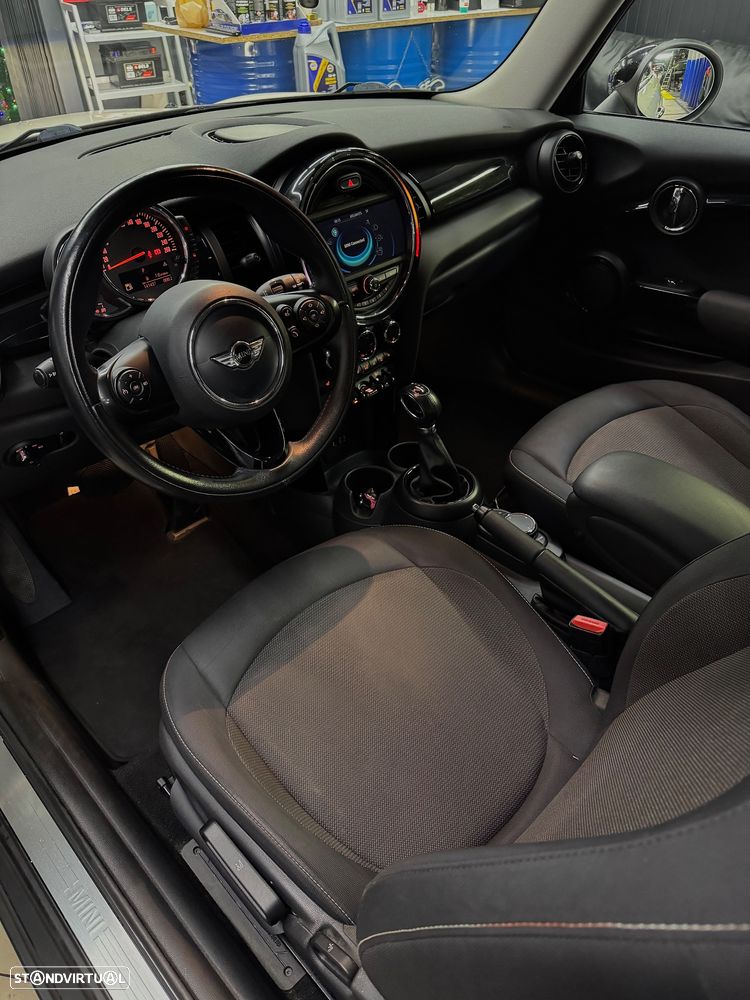 MINI 3 Portas Cooper Auto - 11