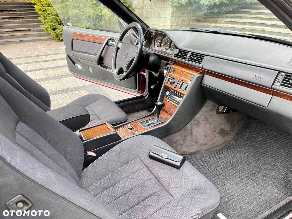 Mercedes-Benz Klasa E - 12