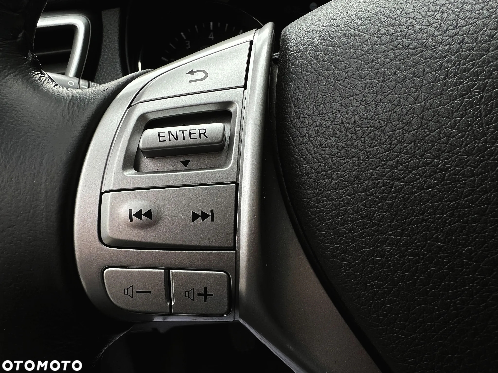 Nissan X-Trail 1.6 DIG-T N-Connecta - 23
