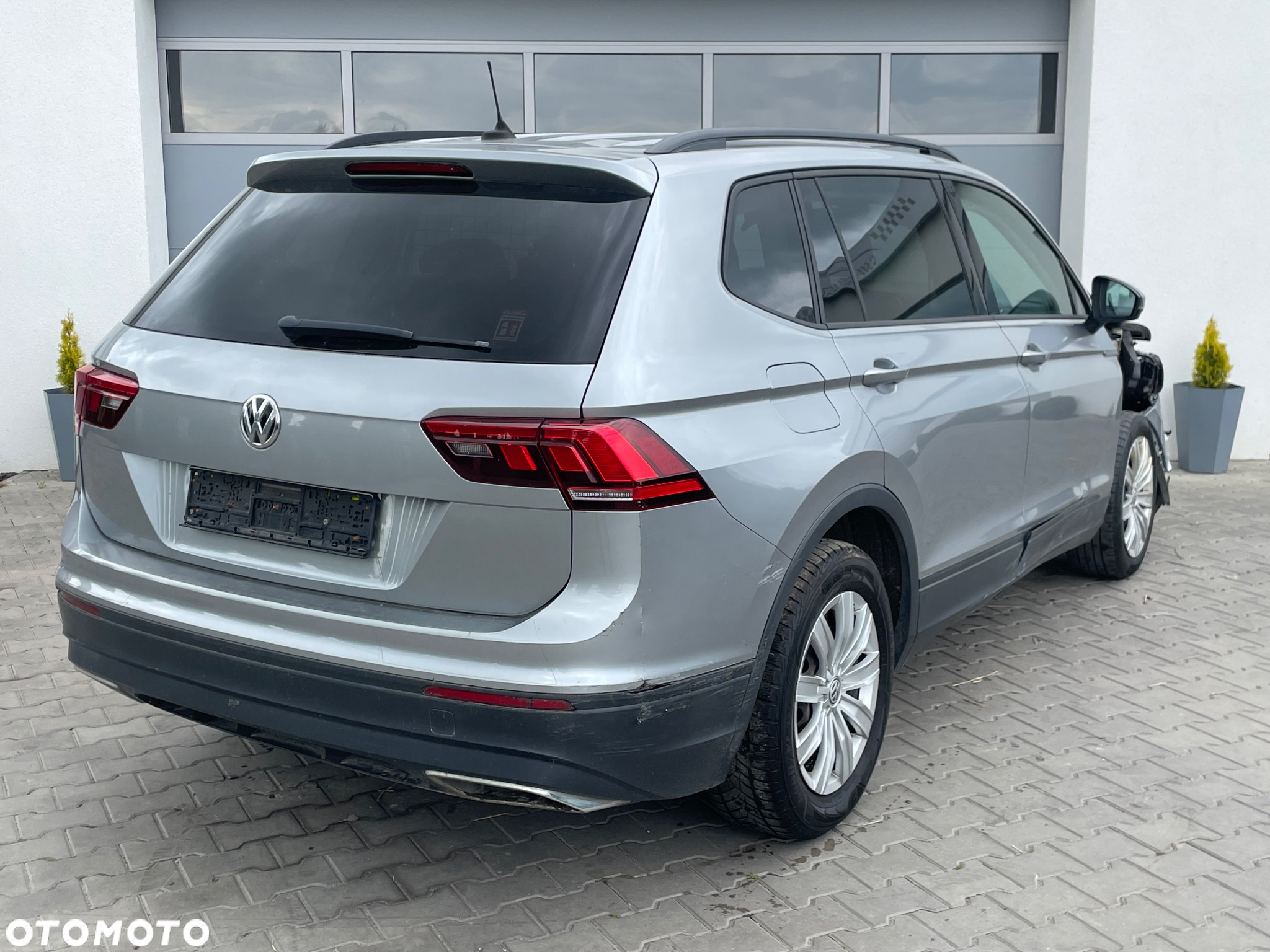 Volkswagen Tiguan Allspace 2.0 TDI 4Mot Life DSG - 4