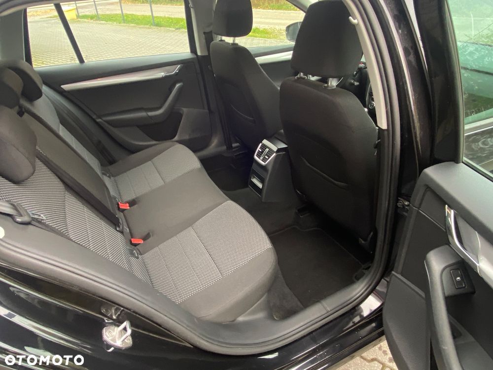 Skoda Octavia 2.0 TDI Ambition EU6 - 19