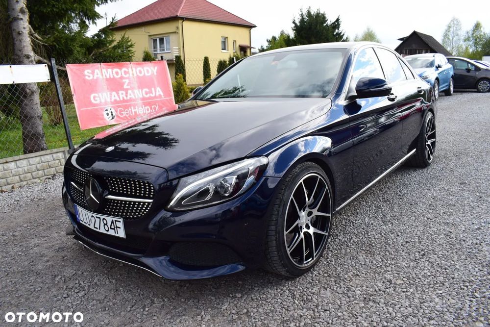 Mercedes-Benz Klasa C 400 4Matic 9G-TRONIC Exclusive - 2