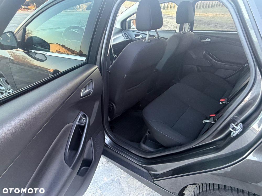 Ford Focus 1.0 EcoBoost Titanium - 10