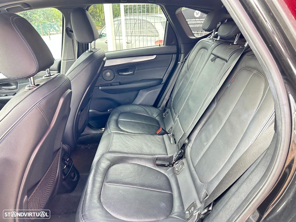 BMW 225xe Active Tourer Pack M - 24